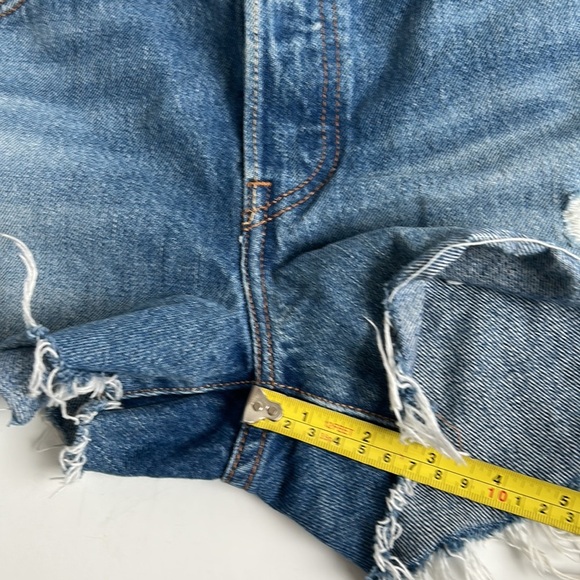 Levis 501 button fly 5 pocket cutoff shorts jean shorts - Picture 11 of 15